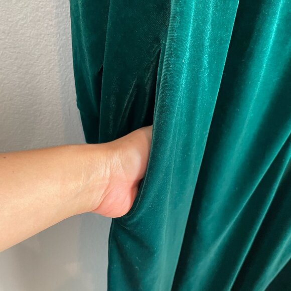 Vermont Country Store Womens XL Full Length Green Velour Robe Smocked Yoke - Picture 6 of 9